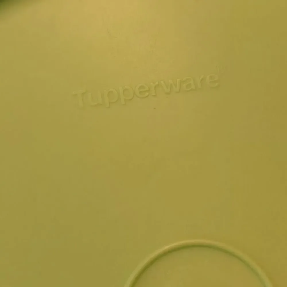 Tupperware Bowls 235-24 8 Bowls 3 Lids Purple Yellow‎ Lime Red Colorful Fiesta